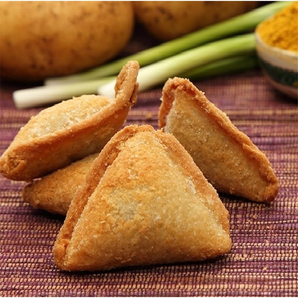 Malaysian Chicken Curry Samosa 1kg (34)