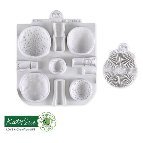 Mould + Veiner Toadstools & Mushrooms